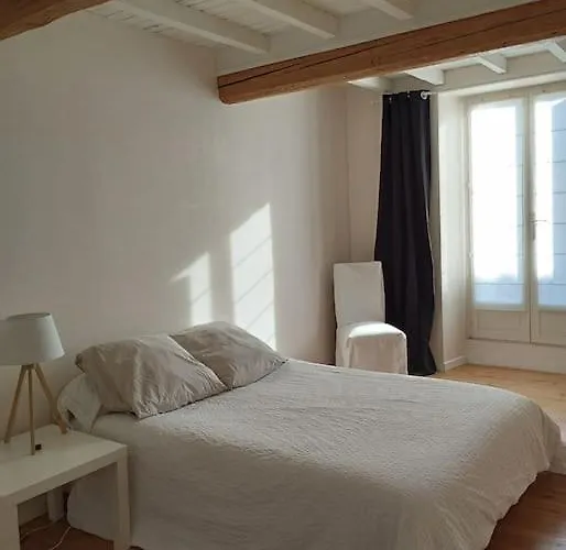 Ferienhaus Au Village Mourvilles-Hautes