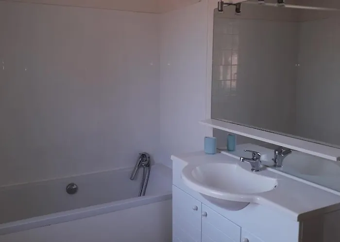 Ferienhaus Au Village Mourvilles-Hautes