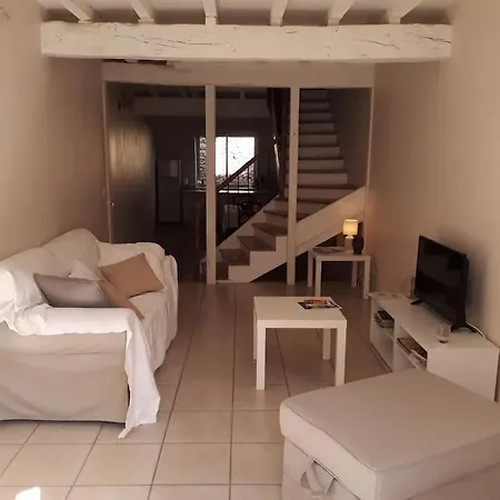 Au Village Nyaraló *